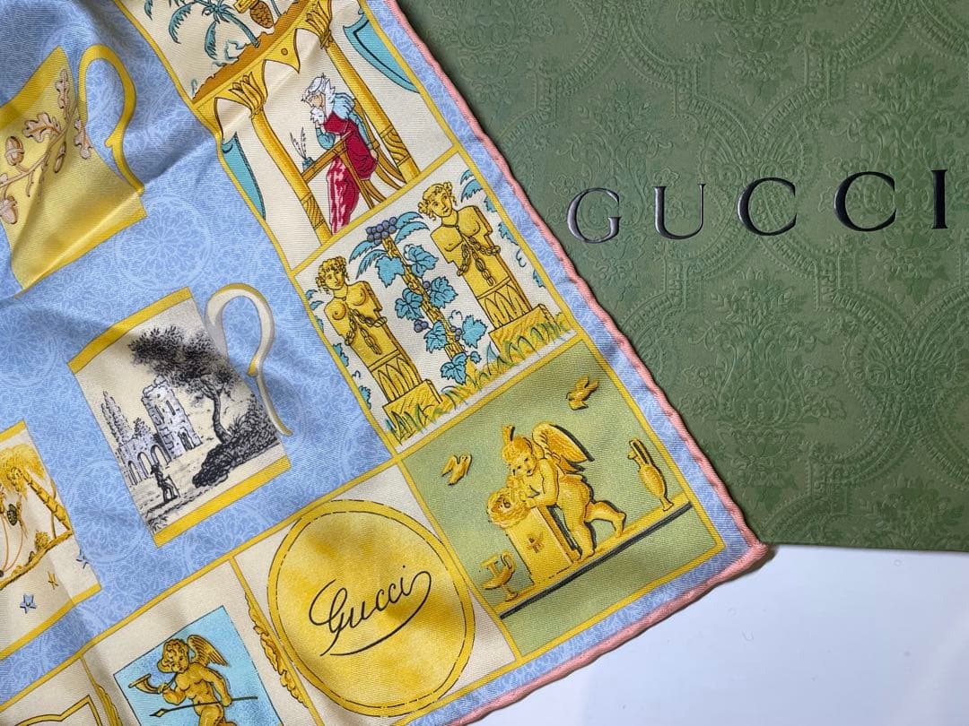 極美品】GUCCI シルクスカーフ 多様なカップデザイン 85✖️85サイズ