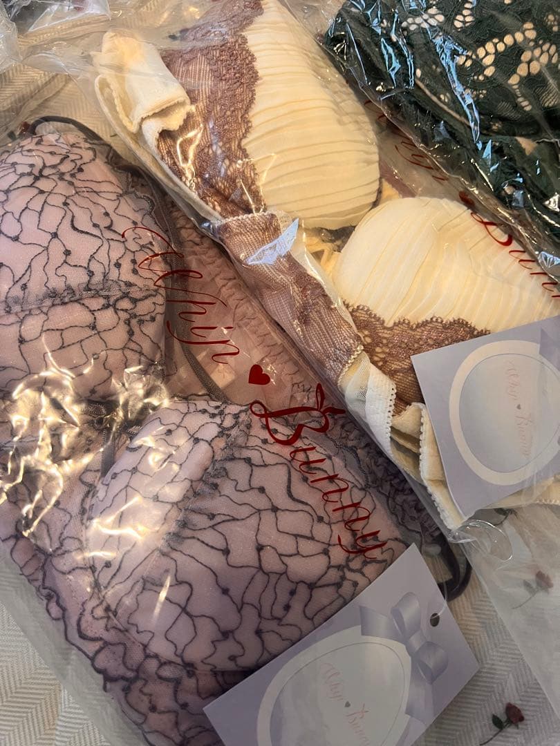 ken ken　新品　whip bunny C65 ブラ&ショーツセット