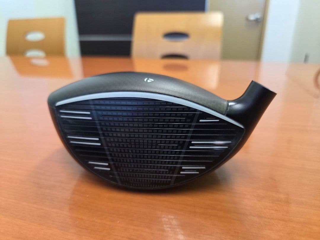 送料込 早い者勝ち テーラーメイド Qi4D MAX ドライバー ヘッド 9.0