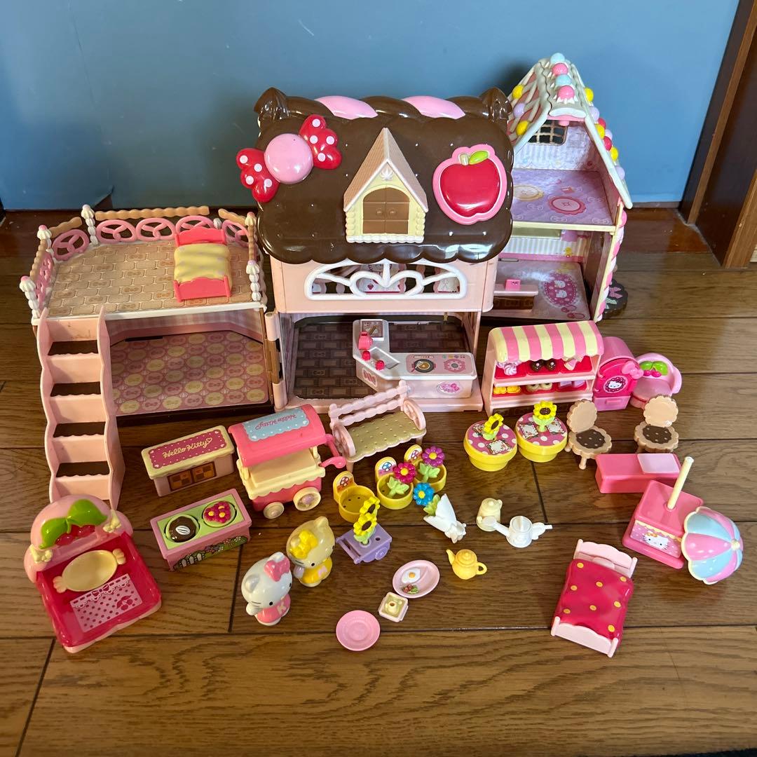 ハローキティ お菓子の家 ドールハウス スイーツハウス ままごと