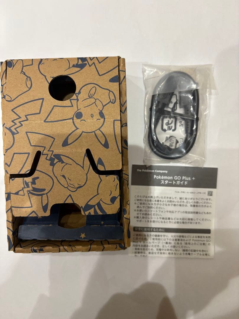 もろ　Pokemon GO Plus + ポケモン