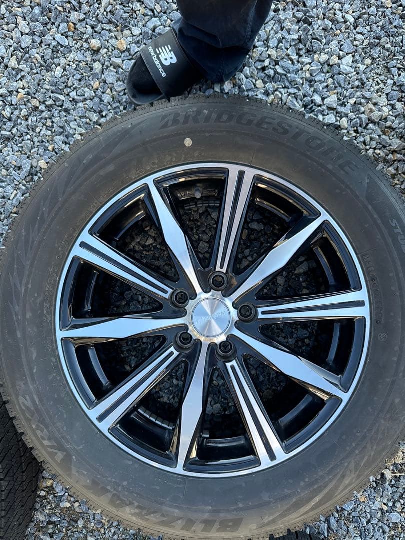 225/60/R17 スタッドレス　タイヤホイール4本セット　24年製　VRX2