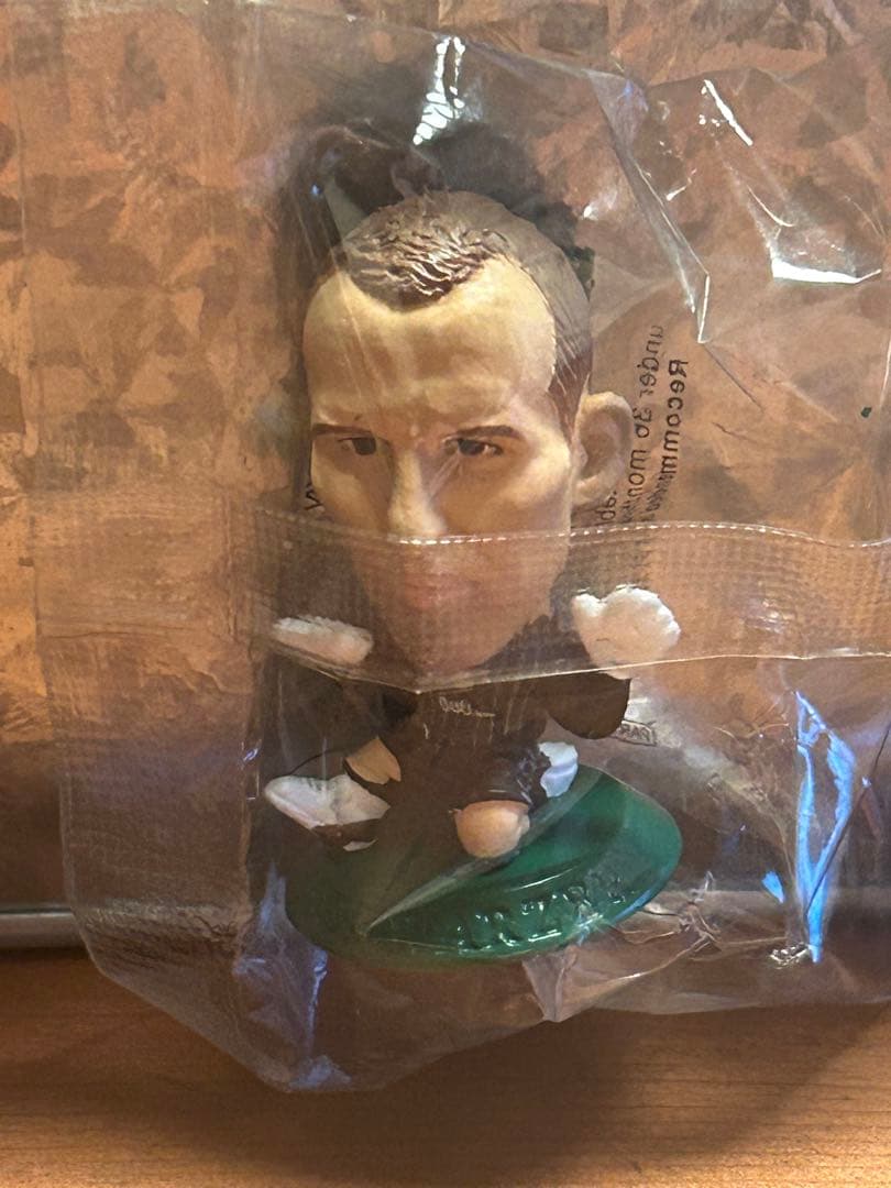 コリンシアン ミニチュアーズ シュウォーツァー ミドルスブラ 緑台座