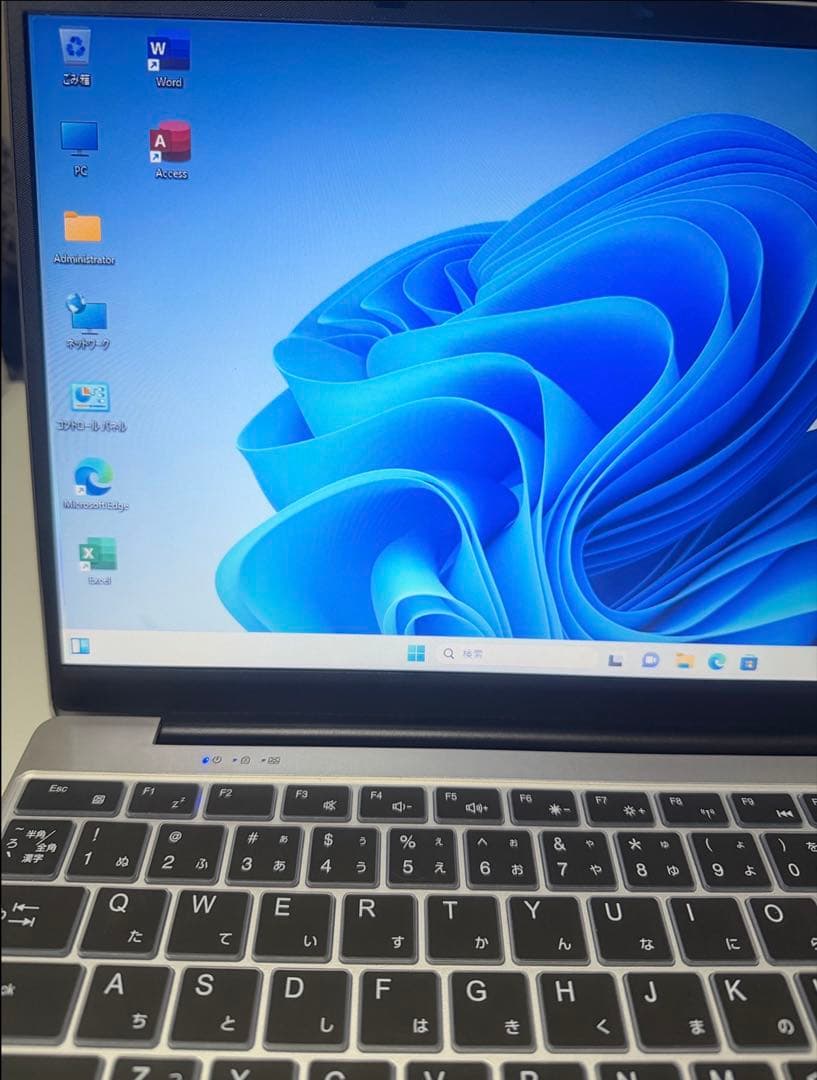 14.1インチ Windows11 Office搭載 初期設定済wi-fi - メルカリ
