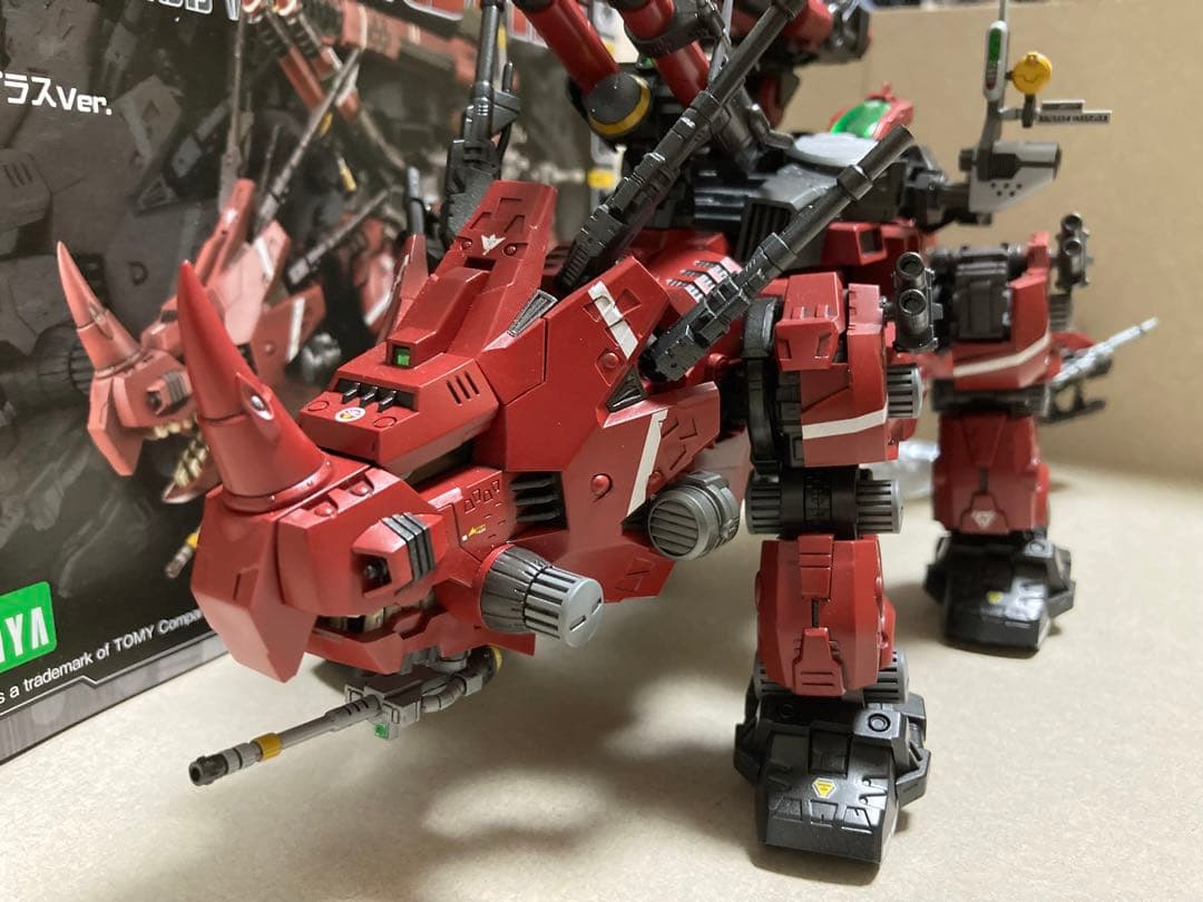 ゾイド HMM レッドホーン 完成品 - メルカリ