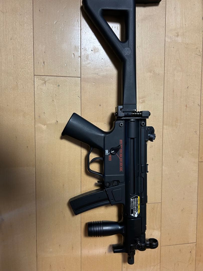 MP5K PDW 電動ガン 、バッテリー新品。