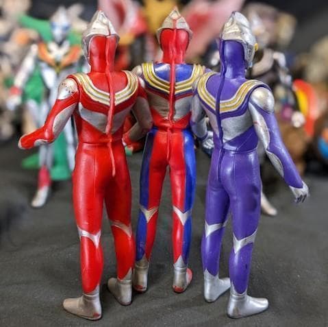 ウルトラマンティガ＆登場怪獣・宇宙人（バンダイ）ソフビフィギュア16体セット