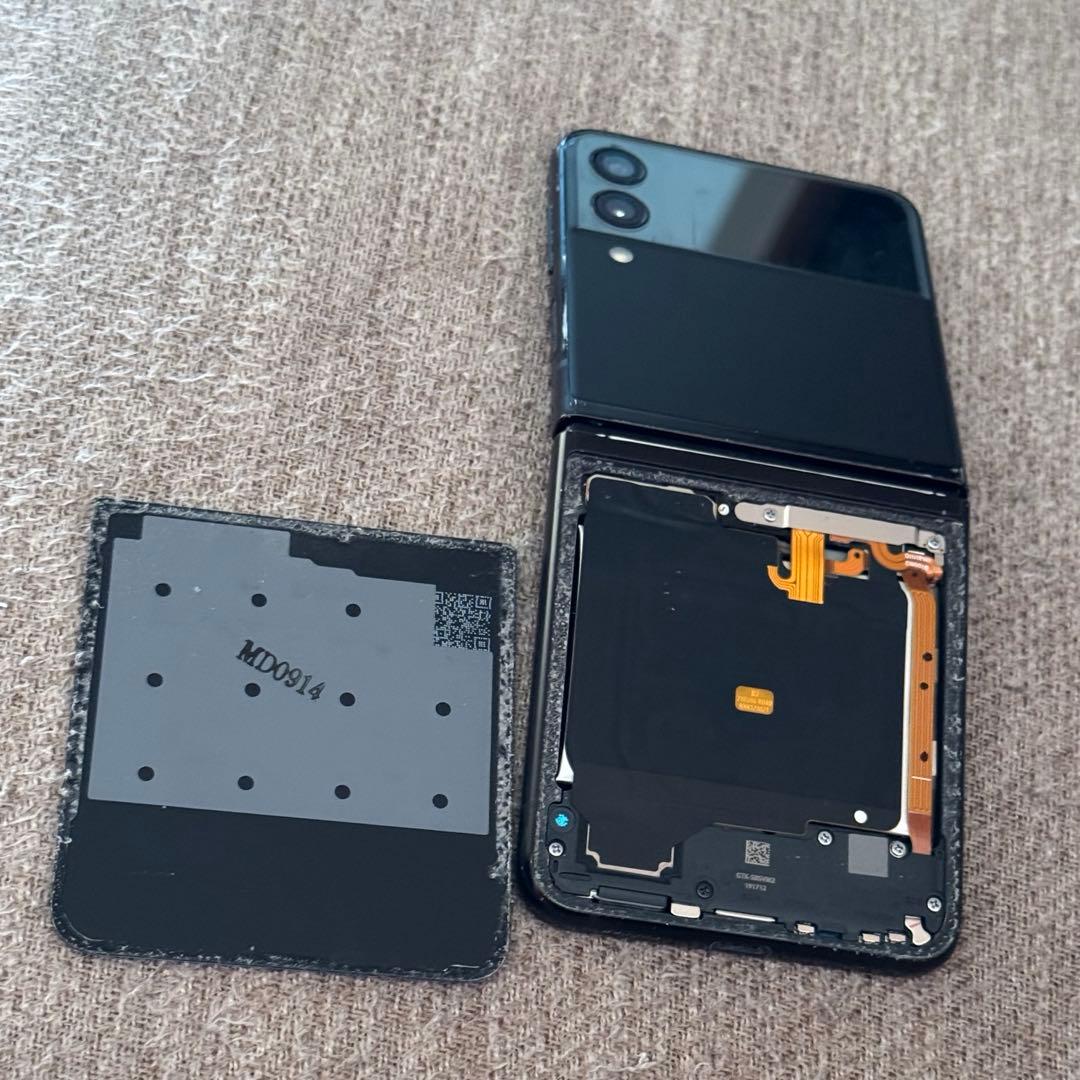 Galaxy ZFlip3 ブラック ジャンク - メルカリ