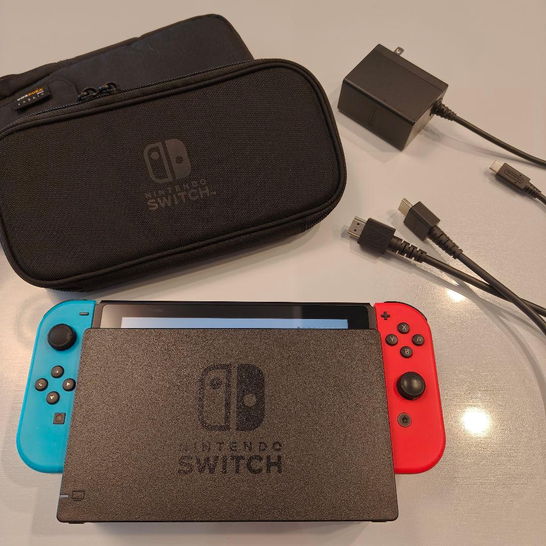 て*む様 Nintendo Switch 本体 キャリーケース付き a0002.jpg