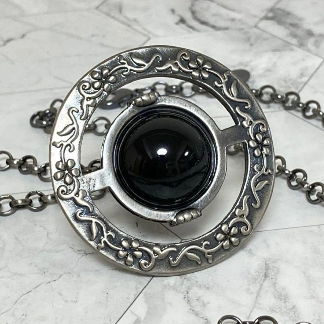 Vivienne Westwood オーナメンタルオーブネックレス ブラック - メルカリ