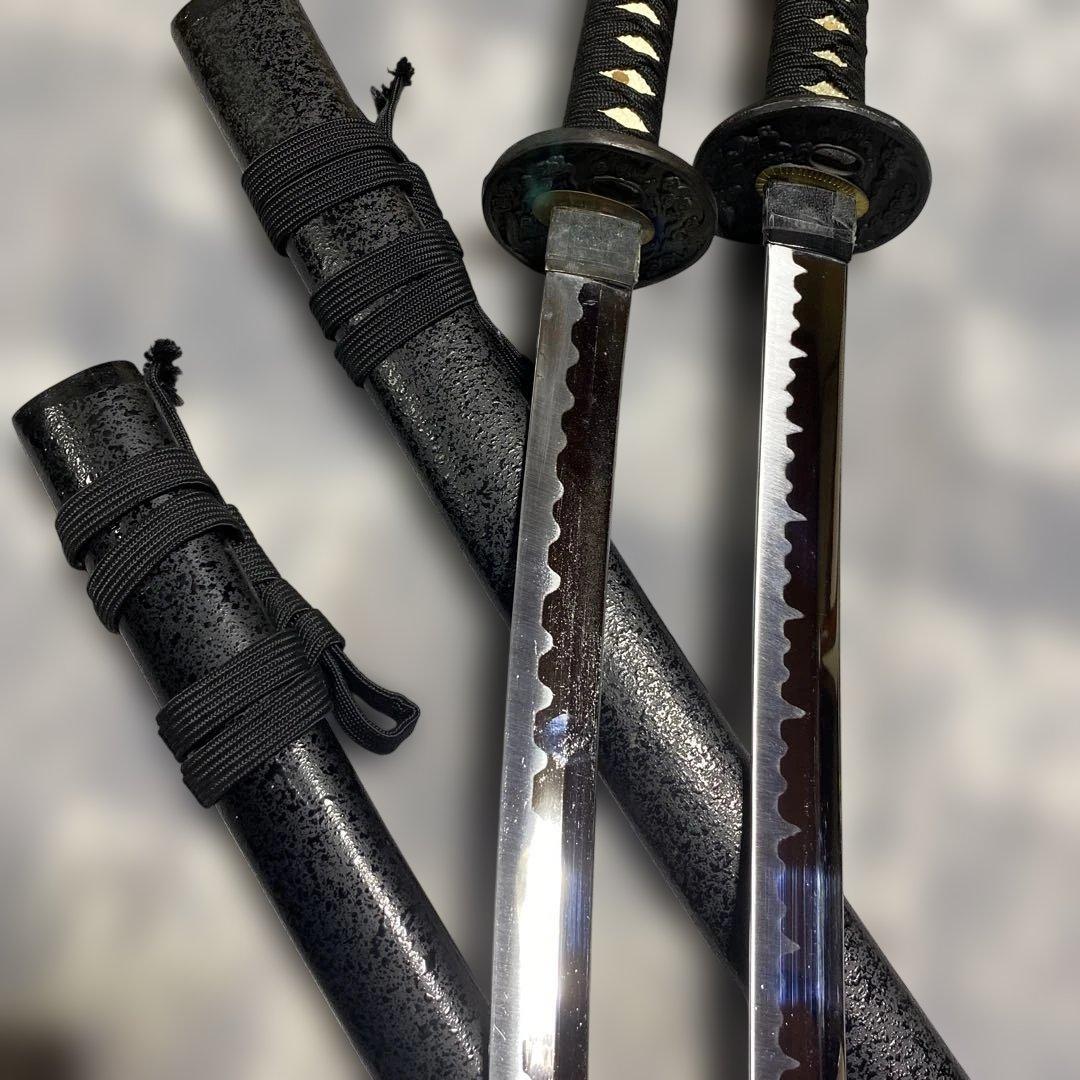 激安模造刀大小２本 黒柄 雲龍楕円鍔 黒梨地鞘