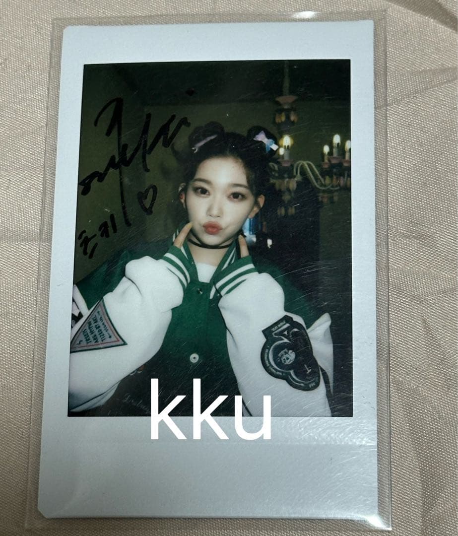 billlie ツキ ポラロイド 直筆 サイン入りチェキ itzy リュジン tunnel vision 直筆サイン入りチェキ ポラロイド - メルカリ