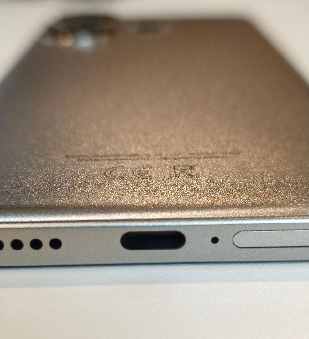 POCO F6 チタンカラー 12GB RAM 512GB ROM 極美品 - メルカリ