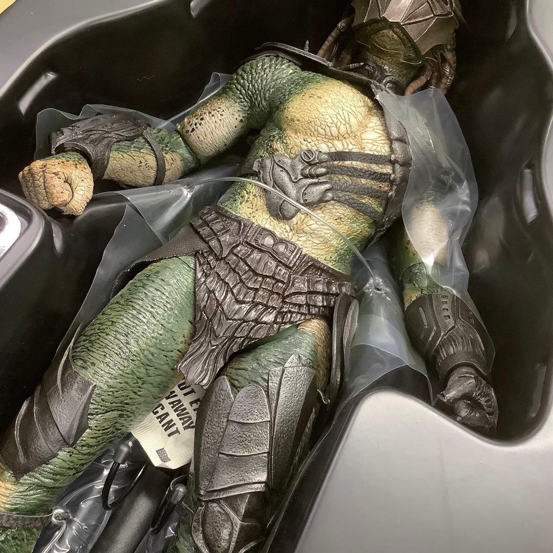 HOT TOYSムービー・マスターピースMMS137 ファルコナープレデター