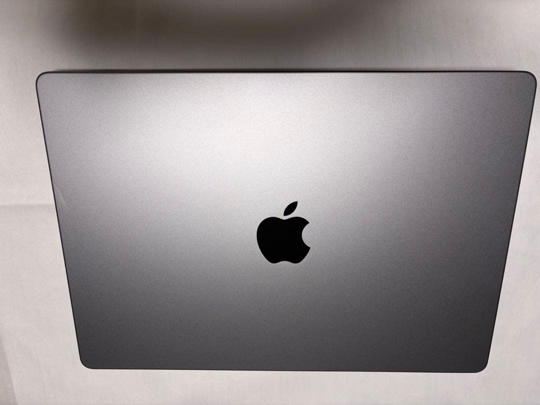 美品MacBookPro14インチ M2pro 16GBスペースグレー リペア品 - メルカリ