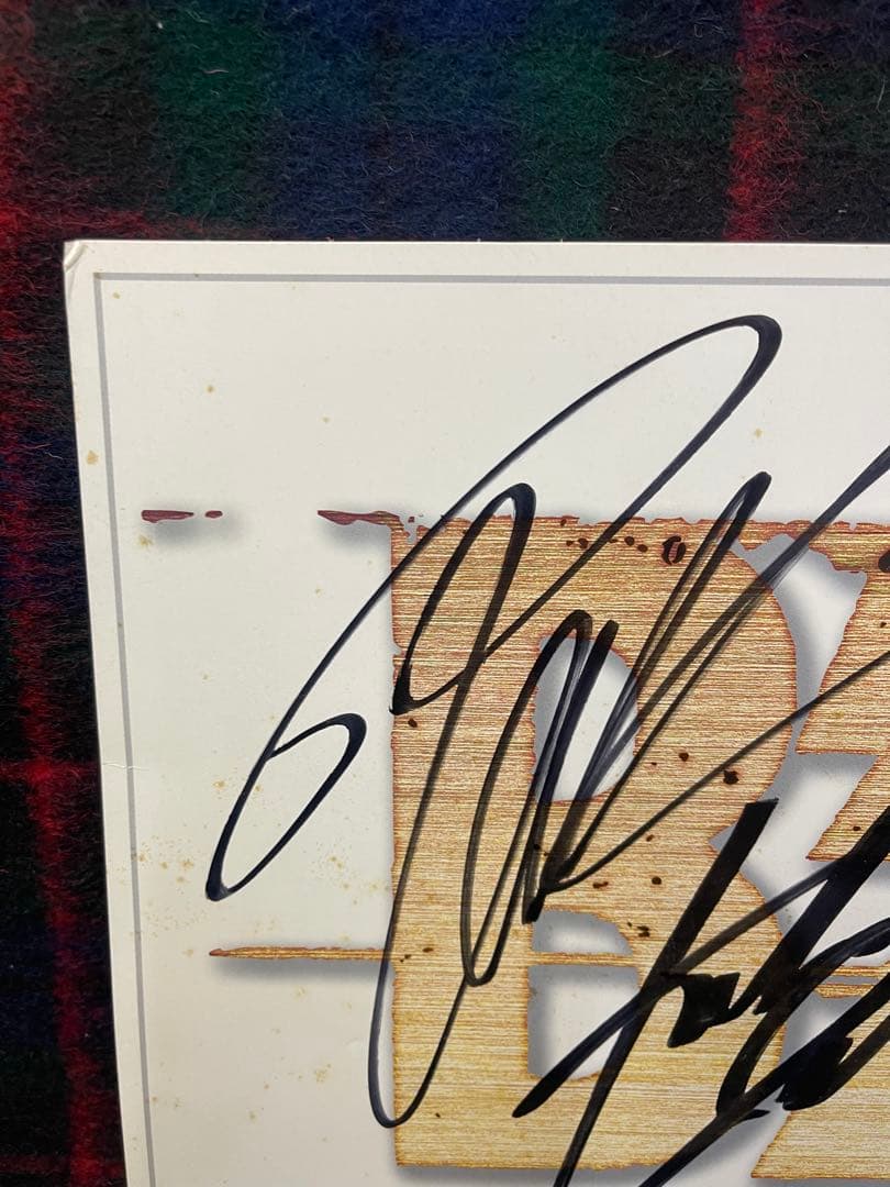 B'z SURVIVEツアー限定サイン色紙 希少　汚れあり　直筆サイン色紙 色紙