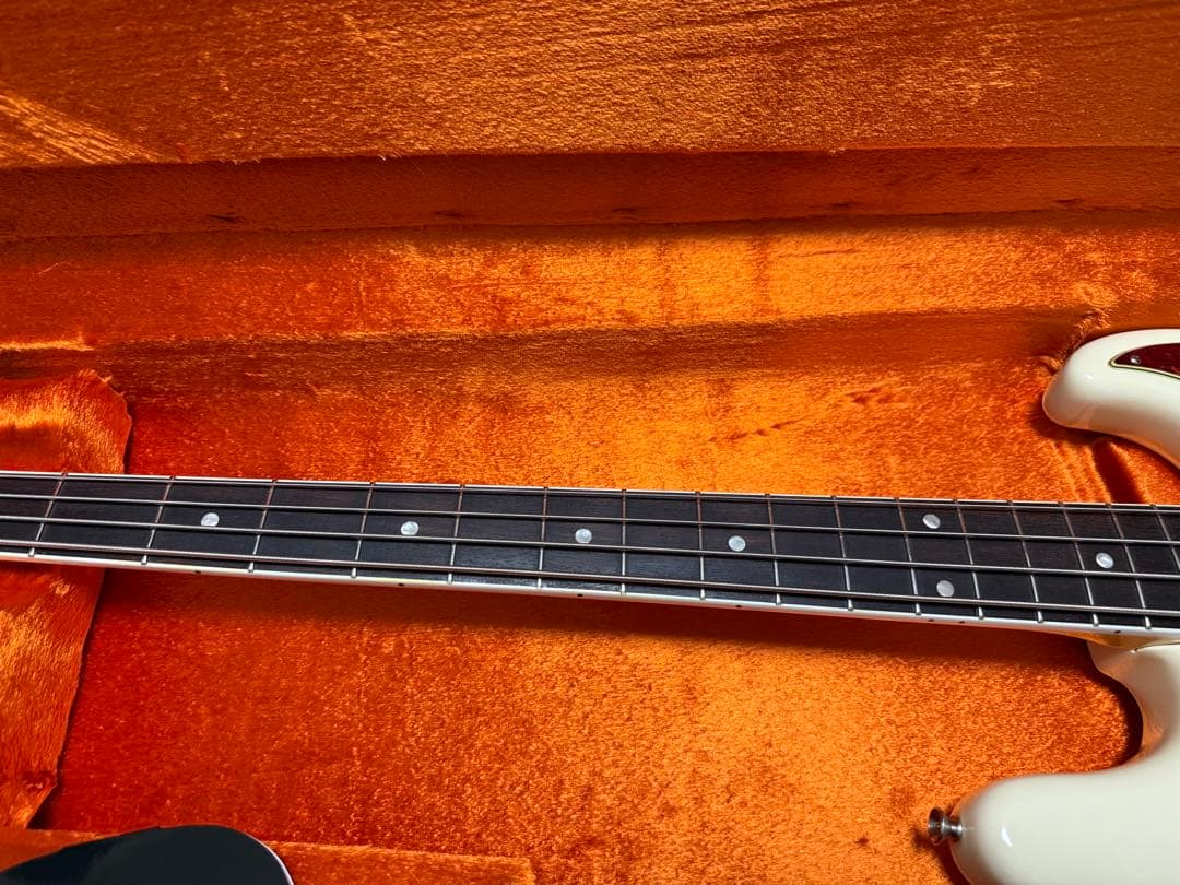 漆黒指板】fender American Vintage II 1966 JB - メルカリ