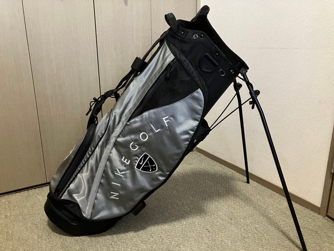 NIKE GOLF キャディバッグ シルバー/ブラック 希少 NIKEナイキ キャディバッグブラックシルバー 6分割 9型 ゴルフ