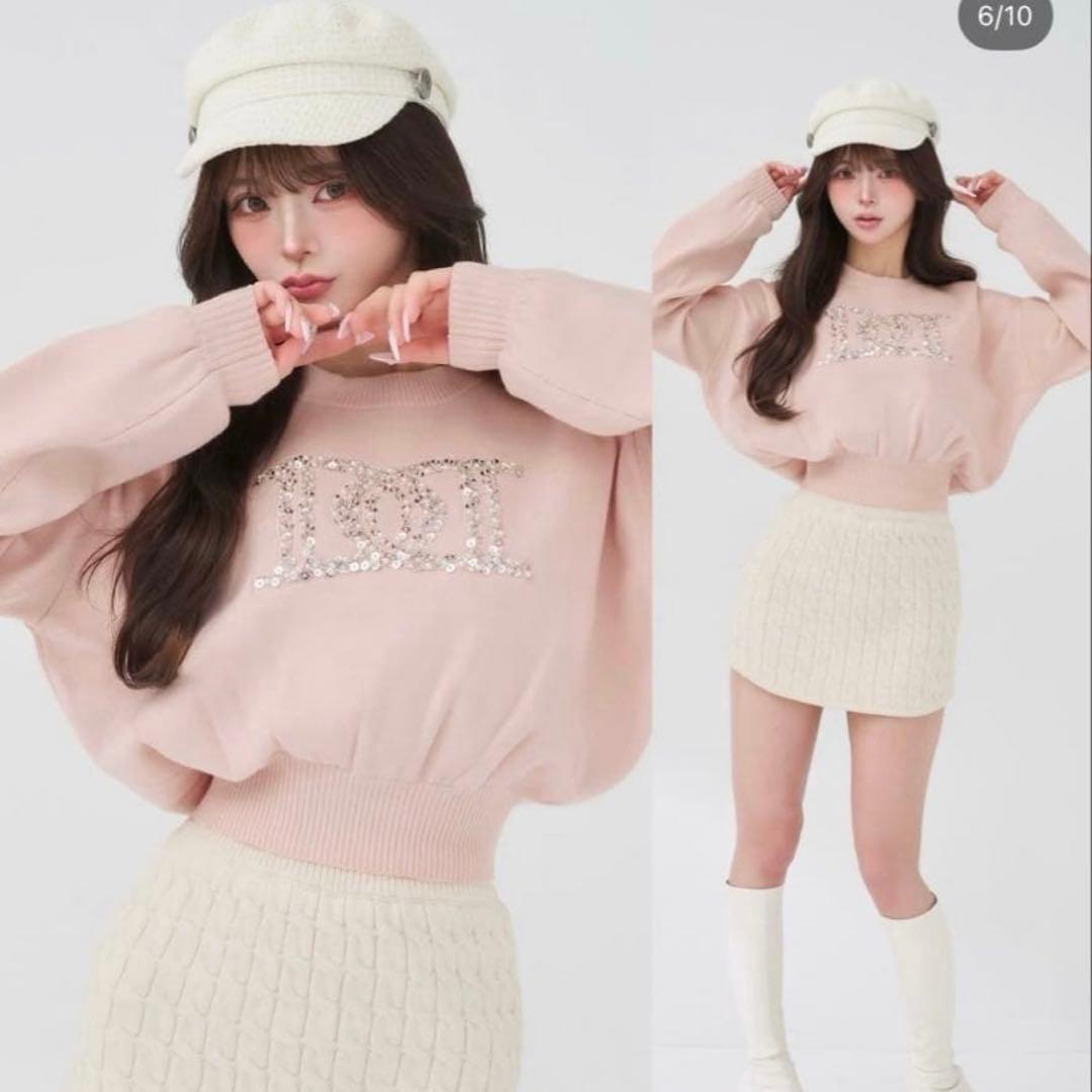 Darich ダーリッチ ビジューロゴパフニットトップス ピンク - メルカリ