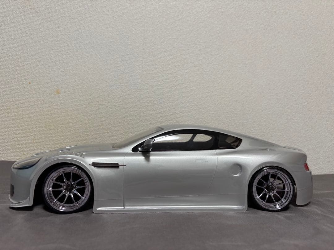 ラジコン ボディ アストンマーティン DB9 1/10 未走行