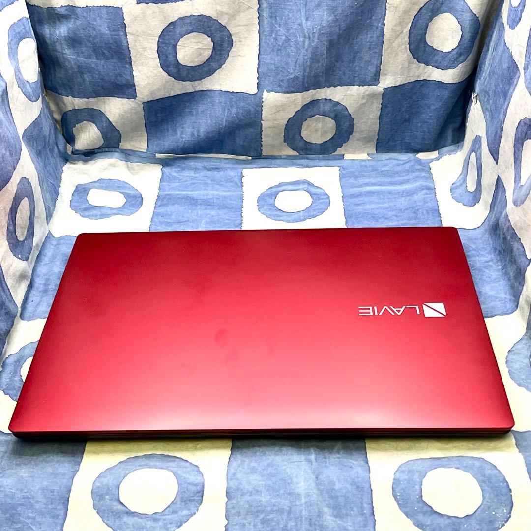 第8世代！快速SSD256GB☆貴重赤ノートPC♪ブルーレイ&カメラ！Win11