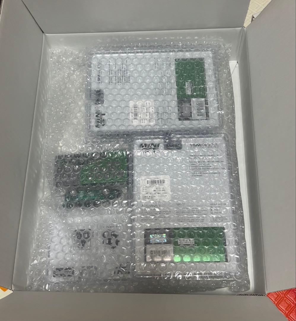 LIBERTY WALK×XLARGE MINI GT 1/64