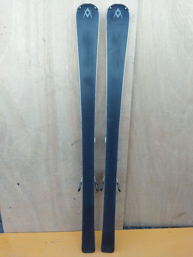 VOLKL TIP ROCKER ゴールド/黒155 スキー 板 バインディング