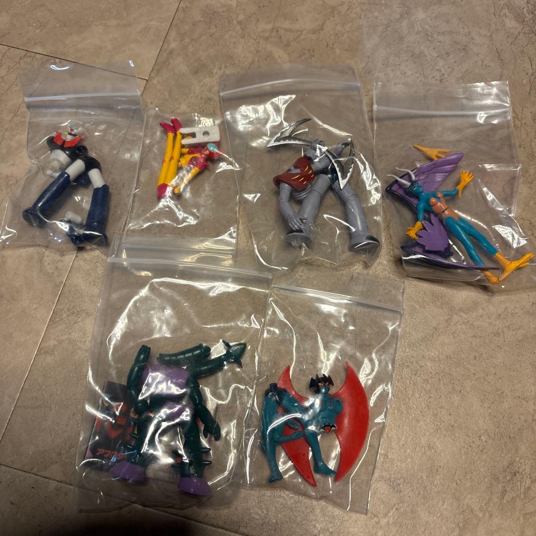 ガシャポンHG スーパーロボット対戦シリーズ等　48体