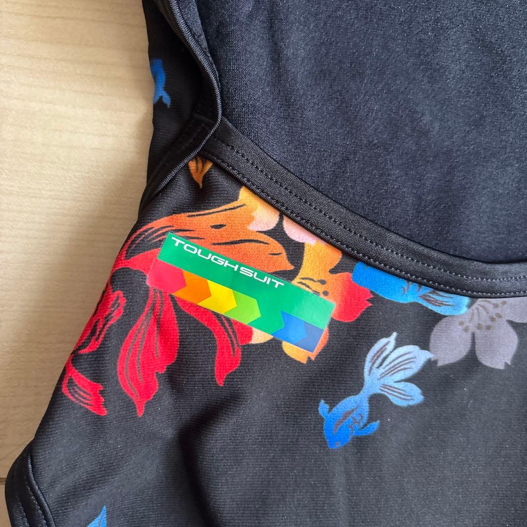 新品タグ付き アリーナ競泳水着 S 可愛い金魚柄 - メルカリ