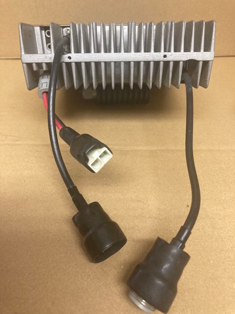 icom IC-2500 トランシーバー ジャンク外部破損箇所あり