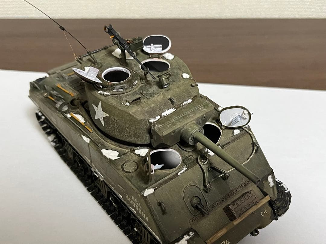 1/35 アメリカ軍　M4A3E2 シャーマン　ジャンボ　完成品