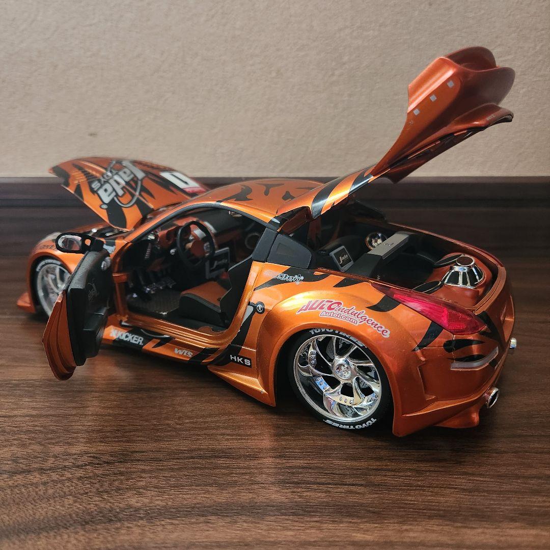 日産Z ダイキャスト　1/18スケール