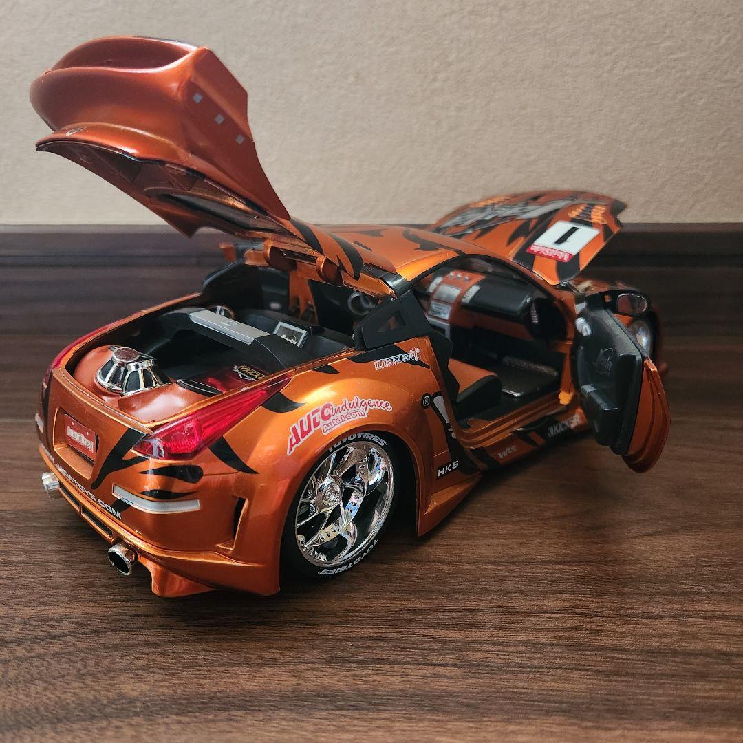 日産Z ダイキャスト　1/18スケール