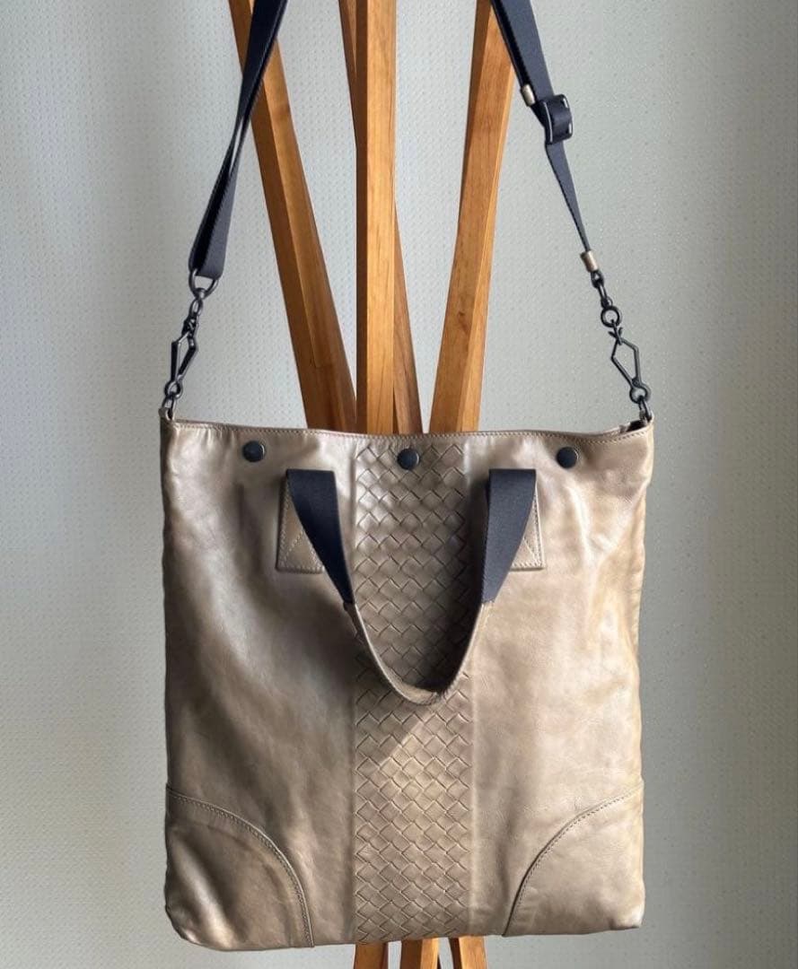 Bottega Veneta ベージュ トートバッグ BOTTEGA VENETA（ボッテガ・ヴェネタ） トートバッグ アルコスモール