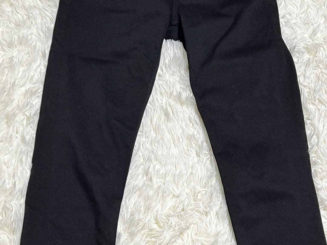 《極美品》YANUK ヤヌークRUTH スリムテーパードデニムW23 ブラック