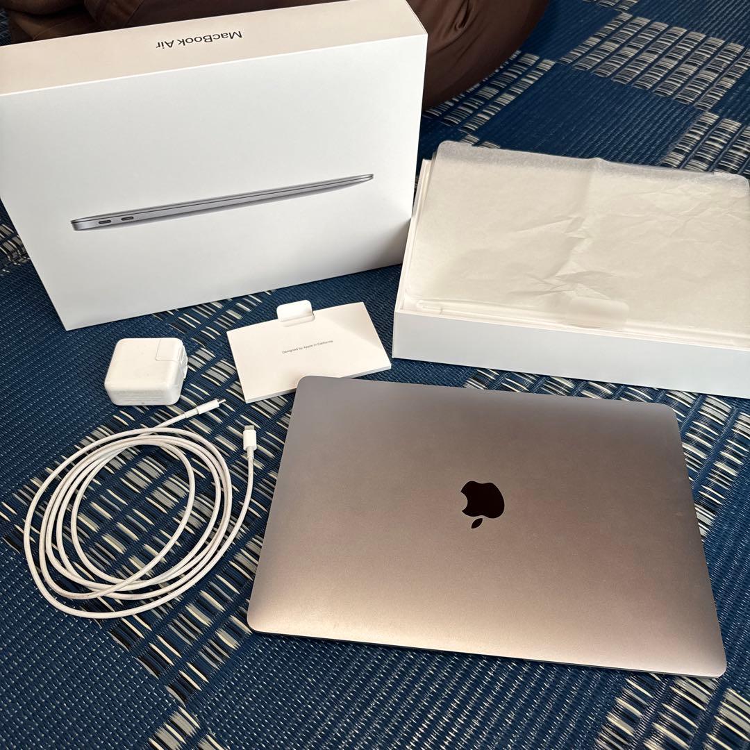 【付属品完備】MacBook Air (M1, 2020) 8GB/256GB Amazon.com: Apple 2020 MacBook Air with Apple M1 Chip, 13-inch