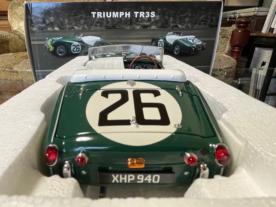 価格変更 1/18 京商 トライアンフTR3S レースモデル26号車 - メルカリ