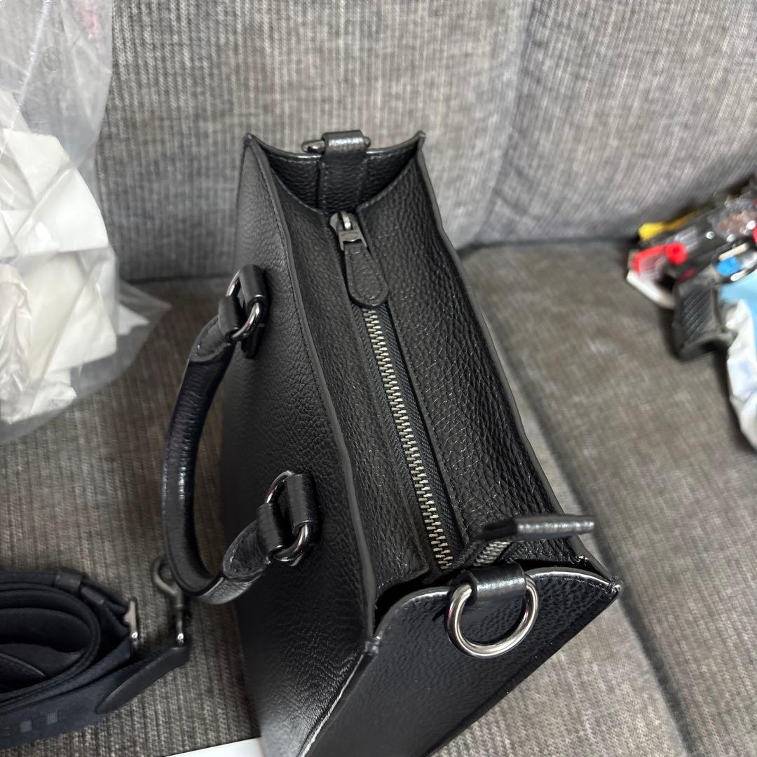 コーチ ディラントートバッグ ほぼ未使用 - メルカリ