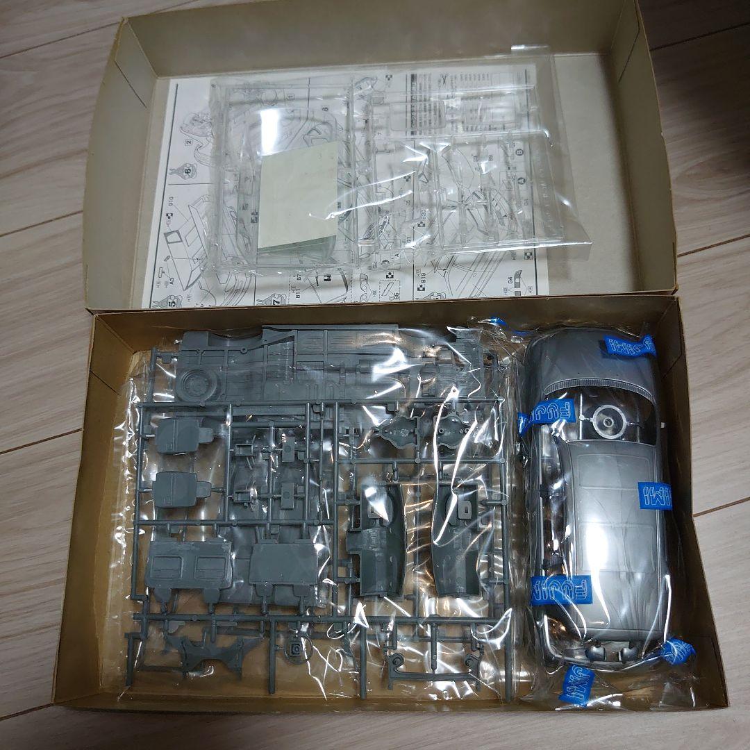 1/24 プラモデル7台まとめ売り　ランドクルーザー　ハイエース　ステップワゴン