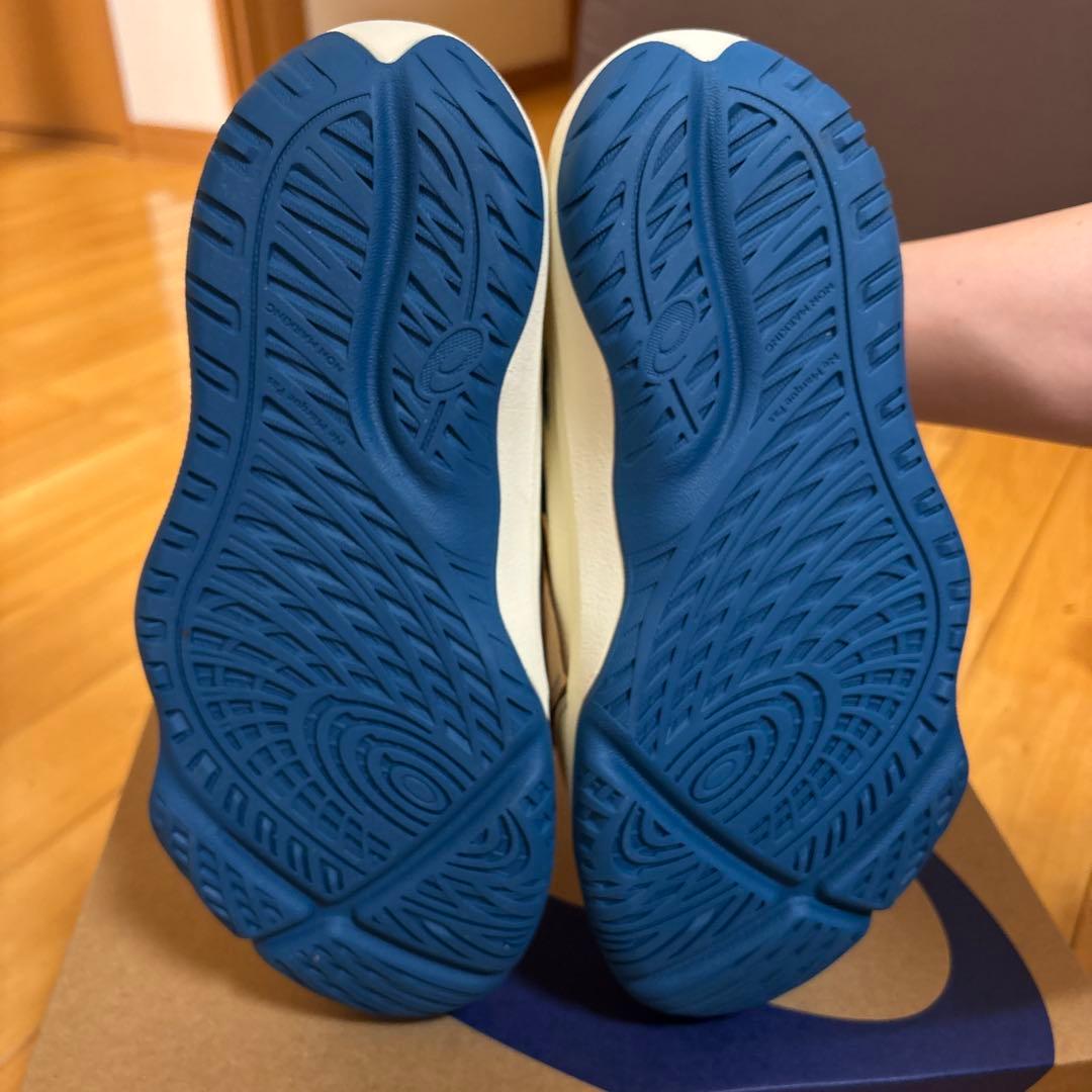 ASICS バスケットシューズ 24.0cm アンプレアルス3