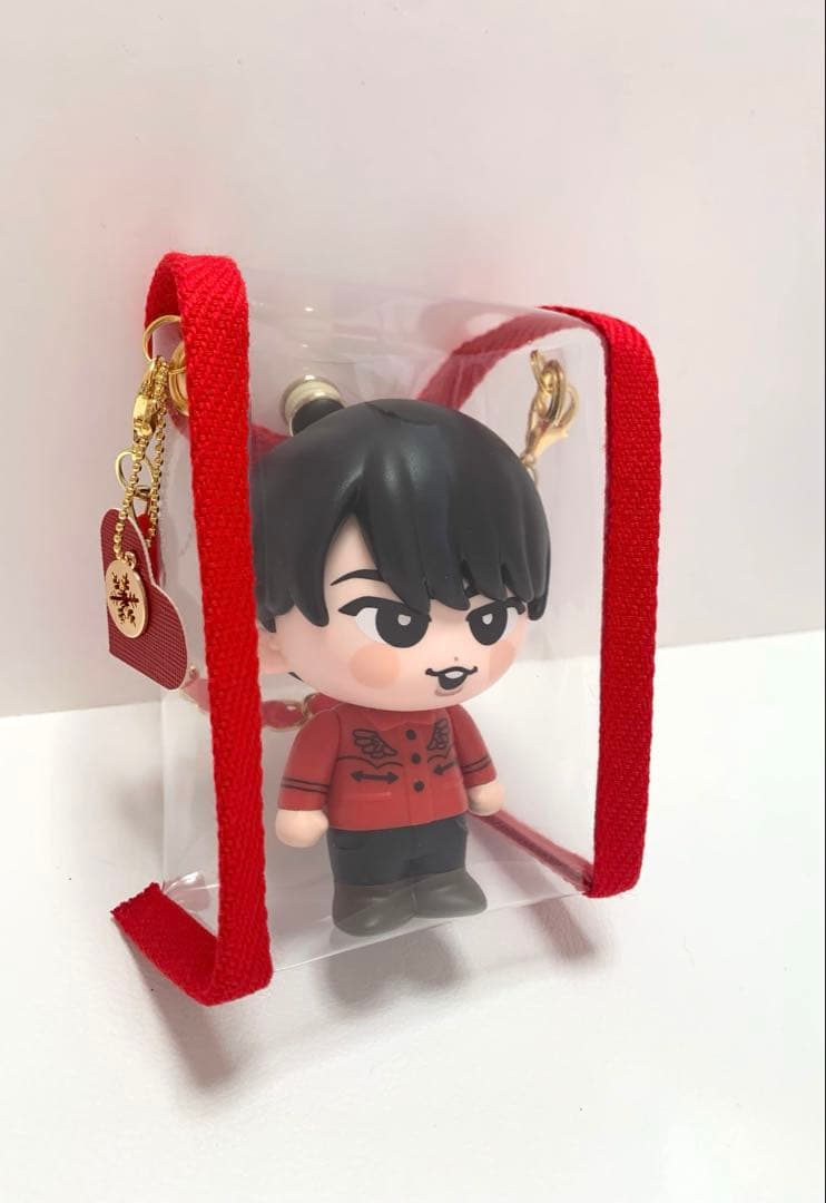 mayurin様専用 すのチルソフビポーチ 赤 SnowMan 宮舘涼太 - メルカリ