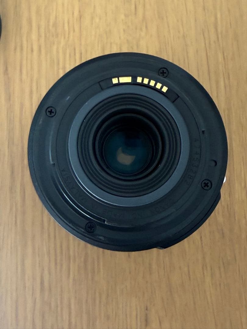 EF-S 55-250mm f/4-5.6 IS ズームレンズ