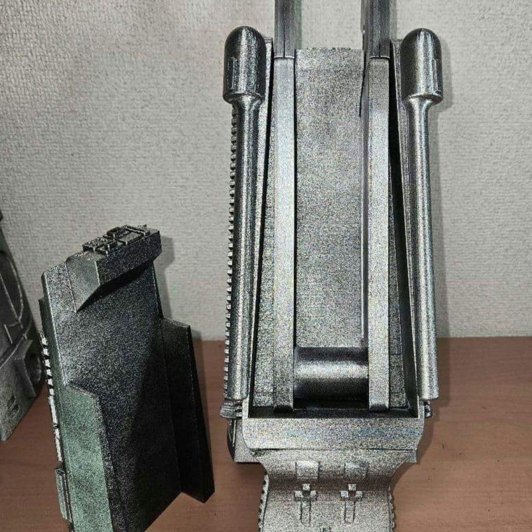 実物大 プレデター リストブレイドガントレット レプリカ エイリアン