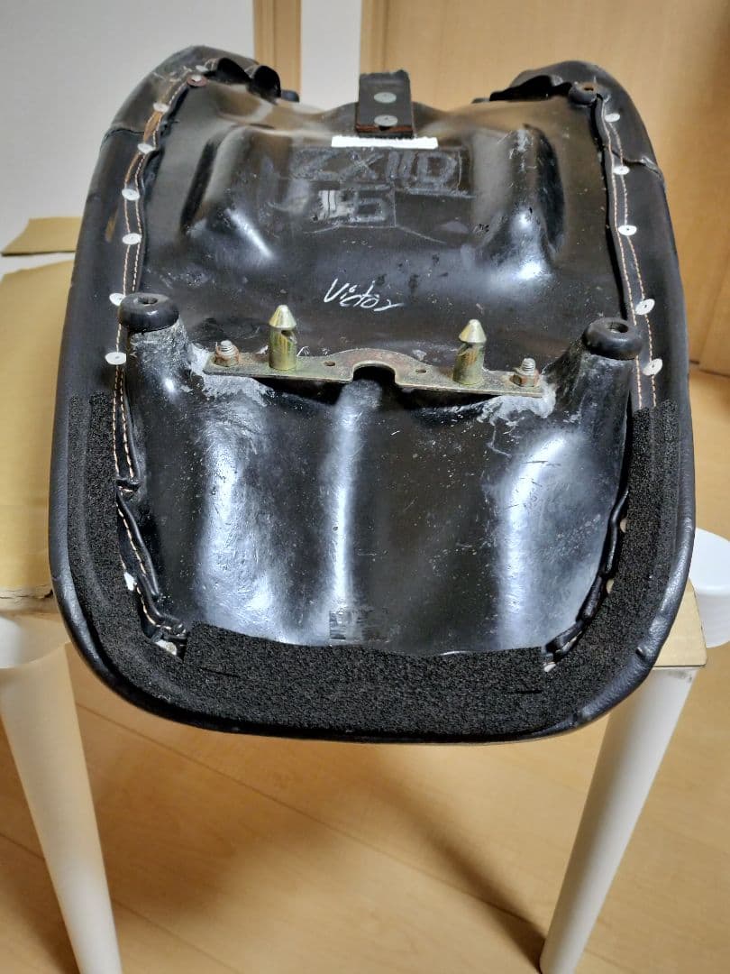 ZZR1100D zx11 コルビン シート カスタムシート - メルカリ