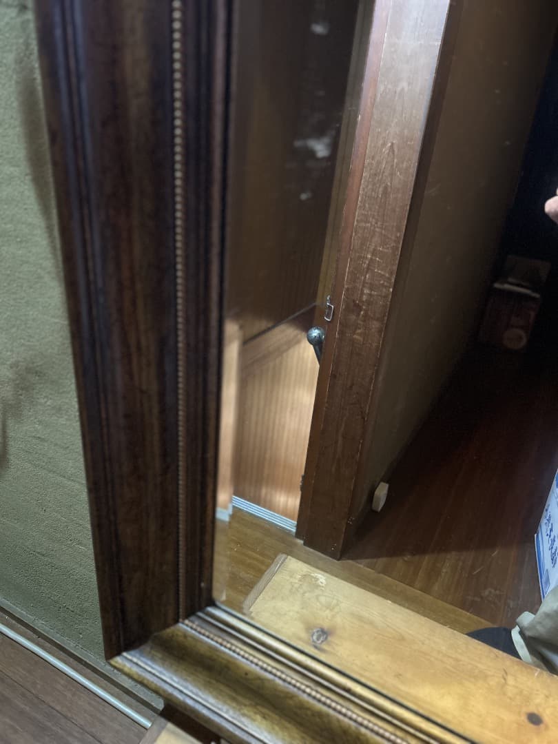 山*介様 オランダ製ミラー 重いですが壁掛けにもなるようになってい