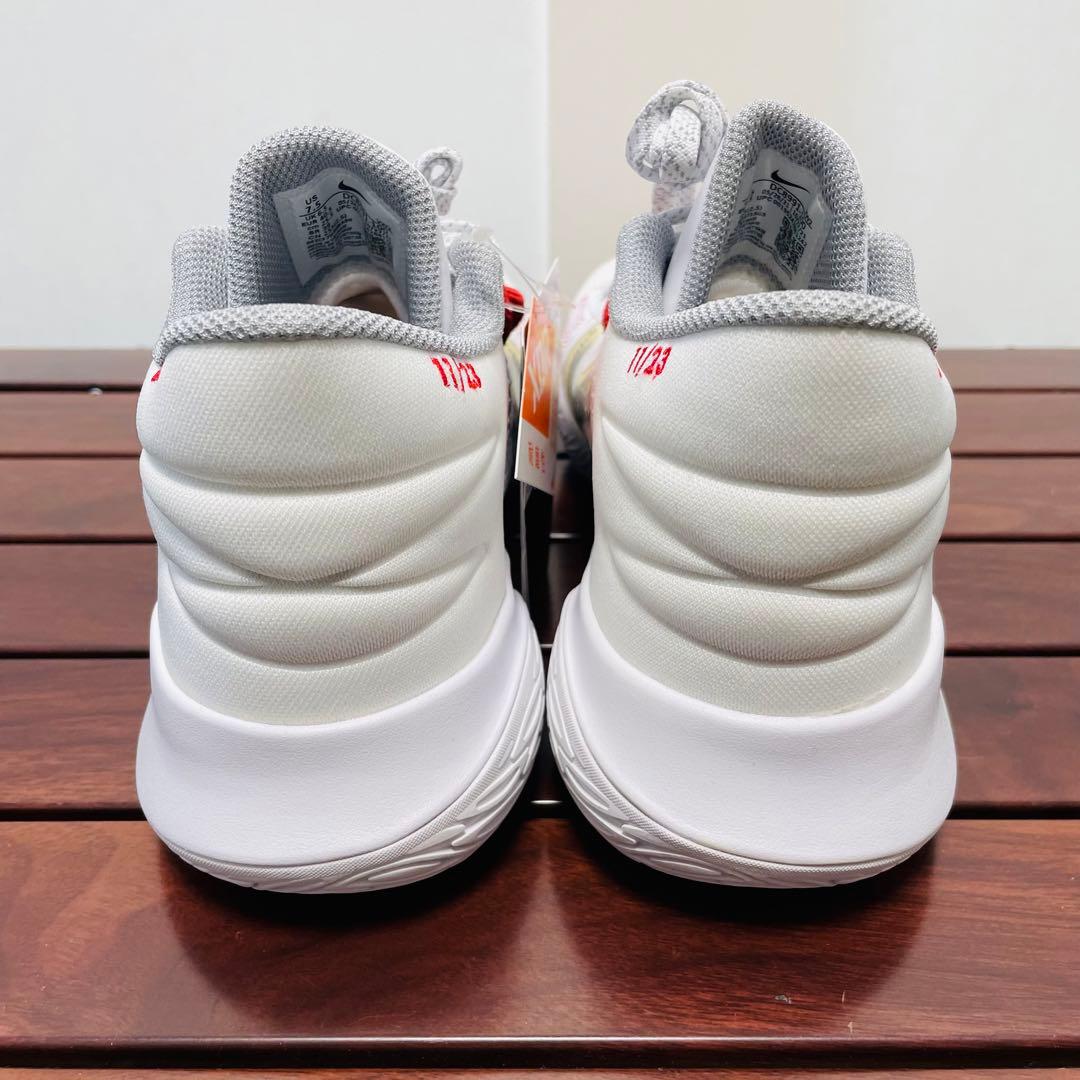 新品 NIKE スニーカー カイリー バスケットシューズ 25.5cm ナイキ