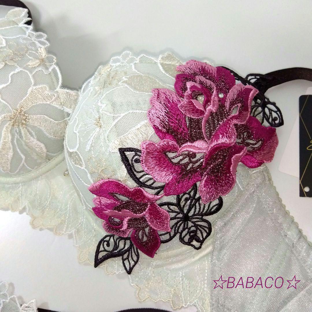 ☆サルート96 ブラ＆ショーツ OV E75L プラダを着た悪魔 匿名配送