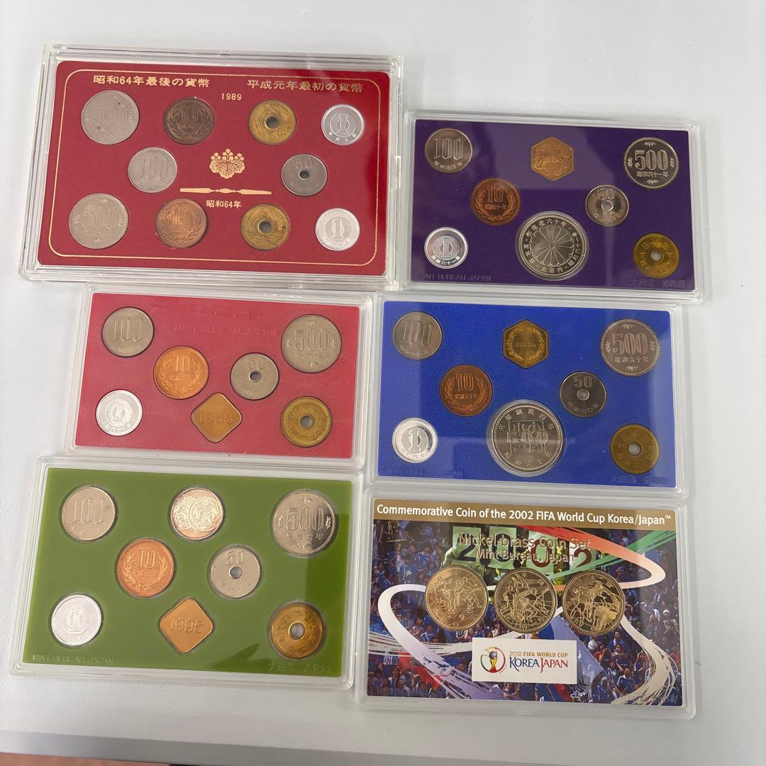 1985・86・88・89・95年・硬貨セット、2002年WC記念メダル - メルカリ