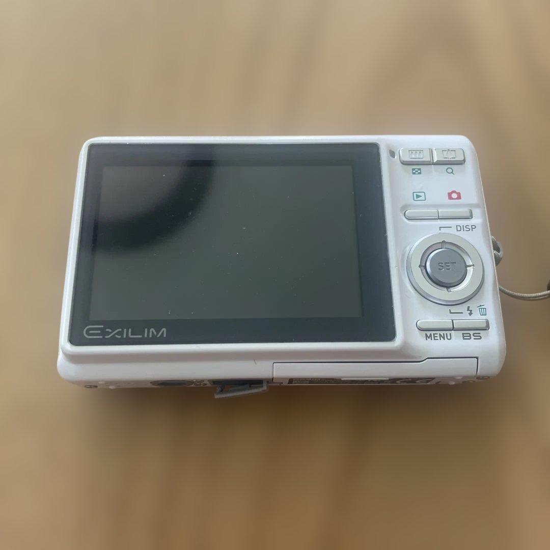 美品 CASIO EXILIM EX-Z77 ホワイト 動作確認済 - メルカリ