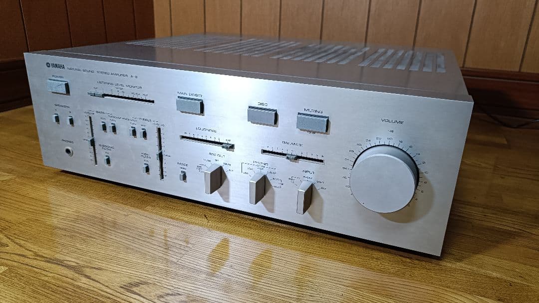 YAMAHA ヤマハ プリメインアンプ A-8 YAMAHA A-8の仕様 ヤマハ